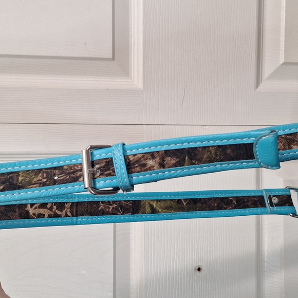 Faux leather and camouflage canvas studded rhinestone crossbody bag - teal/green - Picture 12 of 12